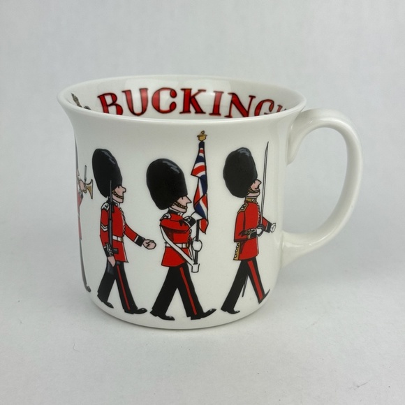 The Royal Collection Buckingham Palace Royal Guards Earthenware Coffee Mug UK - Picture 1 of 11